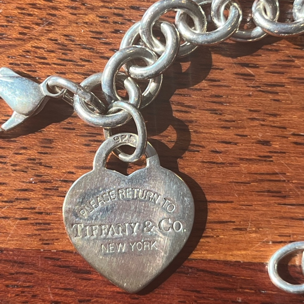 Tiffany & Co. Sterling Silver 925 Heart Tag Bracelet Vintage - Picture 2 of 9